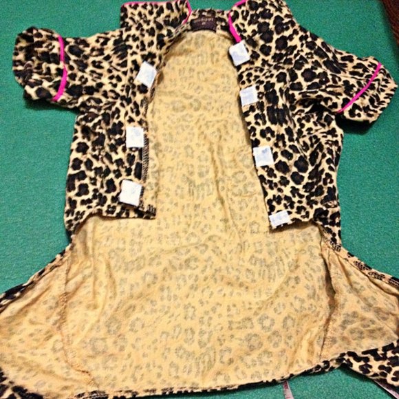 NWOT - Fabdog Leopard Print Pajamas for Dog Pet - Picture 3 of 10